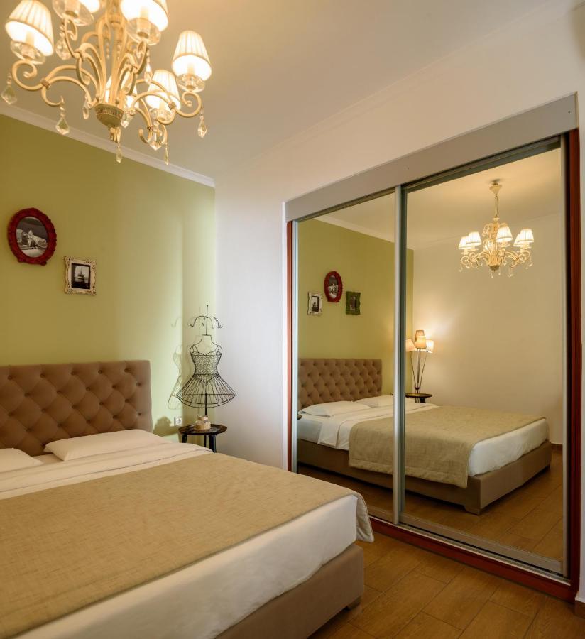 Suite Home Santorini Тира Экстерьер фото